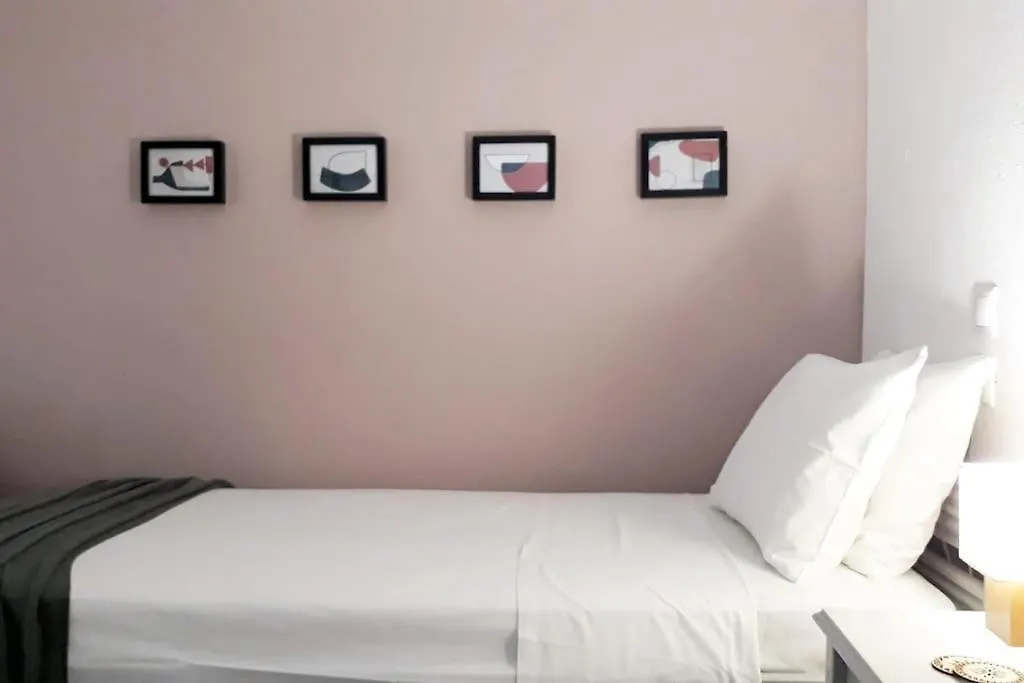 Calm & Airy Beach House Apartment In Nikiti Ελλάδα