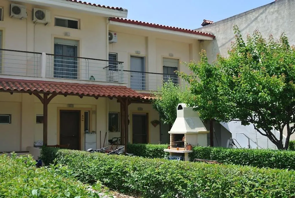 Calm & Airy Beach House Apartment In Nikiti Σπίτι διακοπών